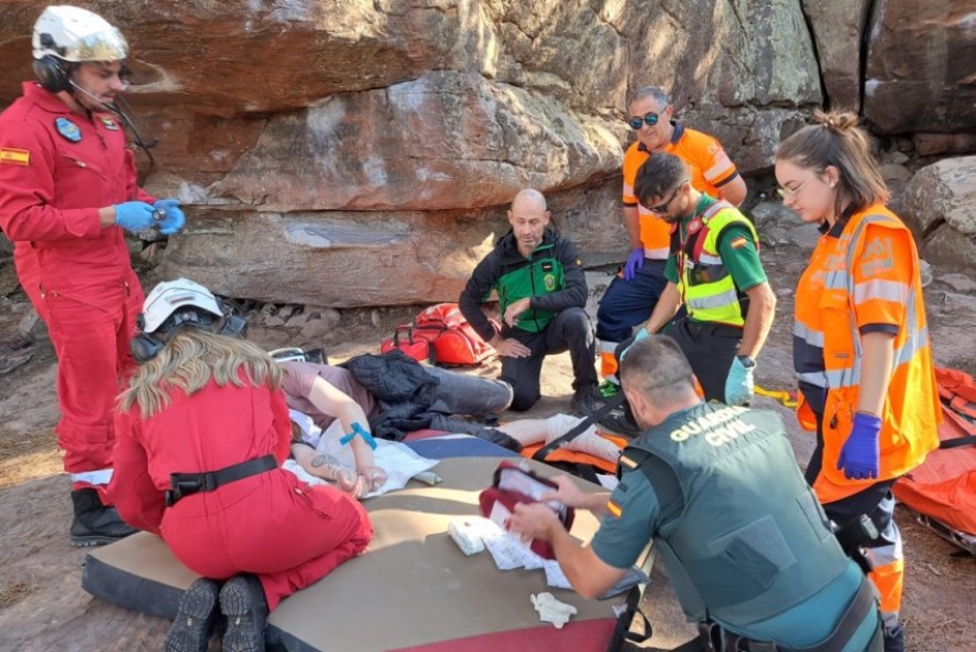 La Guardia Civil rescata a un escalador herido en un tobillo en los pinares de rodeno de Albarracín