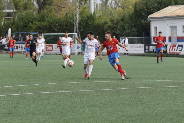 El Utrillas logra la segunda victoria consecutiva para asentarse en la zona media (1-2)