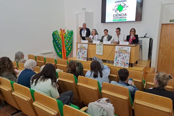 Las enfermeras reivindican su propia ciencia para la mejora de la salud