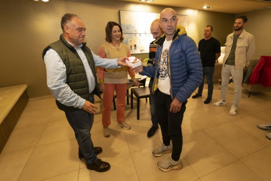 Pie a tierra en Cariñena, más de 400 kilómetros en el abrazo a Martina