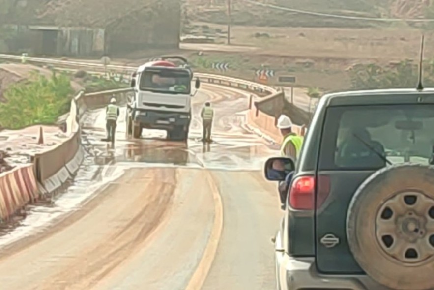 La N-330 en Libros, dos carreteras provinciales y tres pistas permanecen cortadas por los daños provocados por la dana