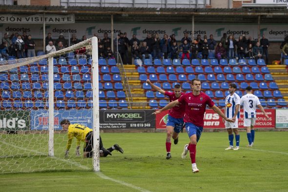 Cuatro goles, cuatro puntos más