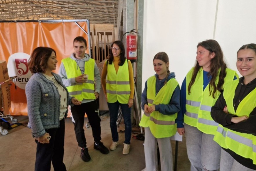 Finaliza la recogida de material que se centralizaba en el Palacio de Exposiciones de Teruel para los afectados por la dana