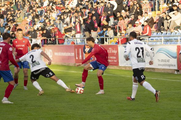 El CD Teruel empata un partido que mereció ganar a los puntos (1-1)