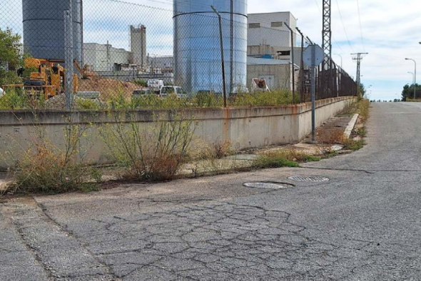 El polígono Las Horcas de Alcañiz tendrá un aparcamiento para camiones junto al bar