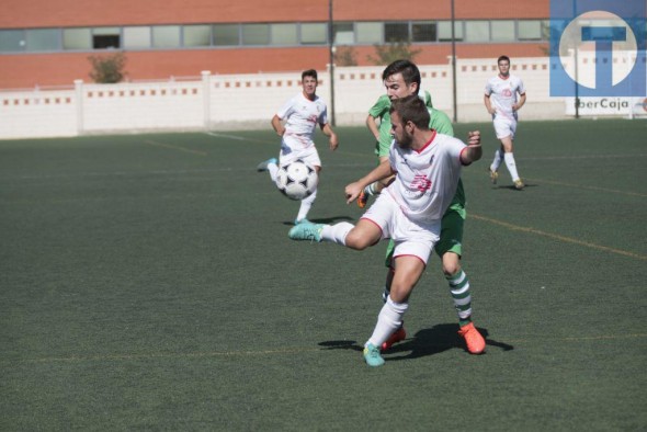 Un gol de Guerrero diluye las opciones de ascenso a Tercera del Utrillas