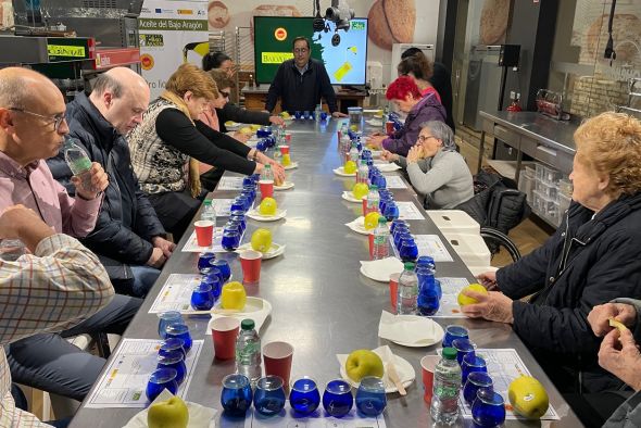 La DOP Aceite del Bajo Aragón y la ONCE se unen en una cata sensorial