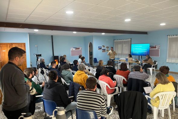 El CIT analiza en una jornada en Celadas el problema de la vivienda en el medio rural turolense