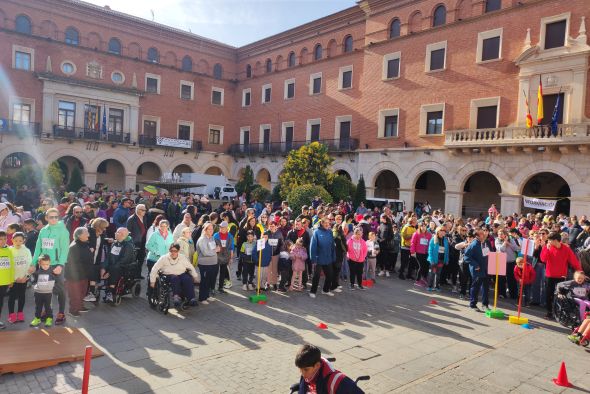 Más de 2.000 personas se dieron cita  en la Carrera Solidaria por la Discapacidad