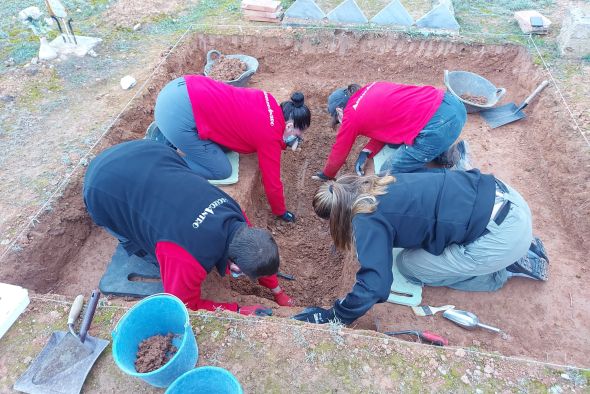 ArqueoAntro halla en dos excavaciones en Aguaviva y Albarracín los restos de más de una decena de represaliados