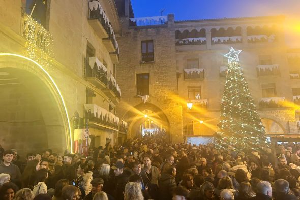 Calaceite combina Navidad y aceite para dar la bienvenida a las fiestas