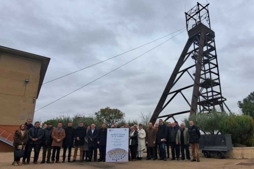 El Grupo Samca promueve 'Dando Valor a la Tierra', un proyecto que muestra cómo la minería industrial puede ser motor de progreso social