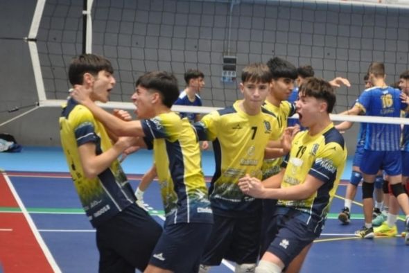 Los cadetes de Las Viñas acaban cuartos el Campeonato de España de voleibol