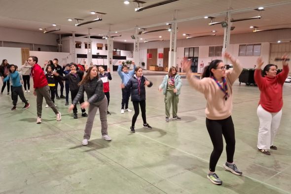 Los Scouts de Alcañiz y tres grupos  de teatro dinamizarán el desfile real