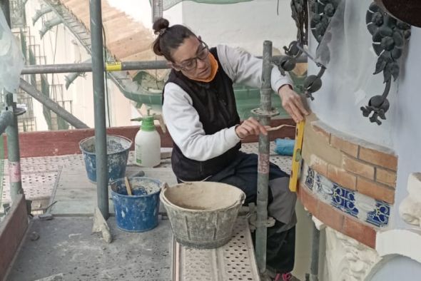 La guardiana del arte y la historia que preserva el patrimonio desde el corazón rural