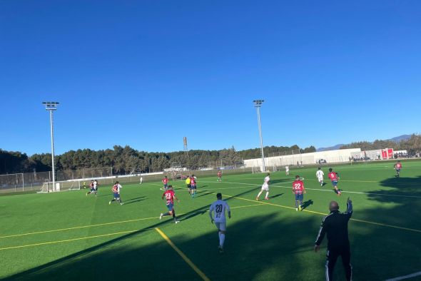 El Andorra se topa con el líder y sale expulsado de la zona de ‘play-offs’ (2-1)