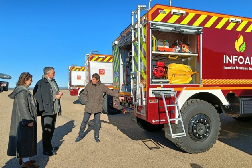 El operativo de incendios forestales de Aragón suma cinco autobombas que suministran por tierra