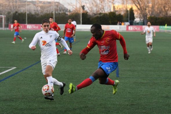 Reparto de puntos entre el Andorra  y el Zuera en un partido trepidante (2-2)