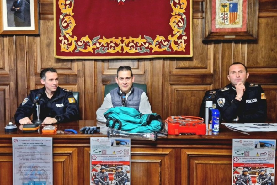 El Ayuntamiento de Teruel organiza un taller práctico de montaje de cadenas en los vehículos