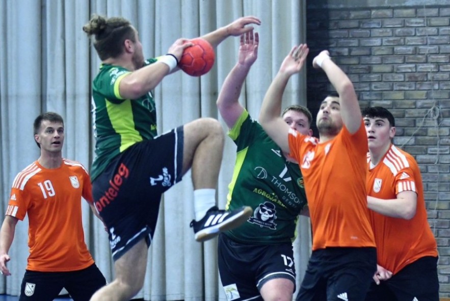 El Balonmano Alcañiz se impone al líder por la mínima en Territorial