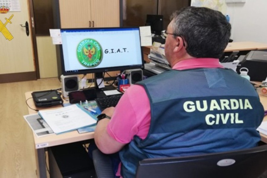 La Guardia Civil de Teruel detiene a un conductor que tenía un a orden de detención de un juzgado de lo penal de Valencia