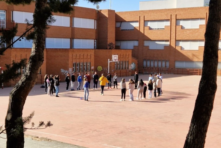 La Escuela Hogar de Teruel recibe al primer grupo de estudiantes del IES de Masanasa afectados por la dana