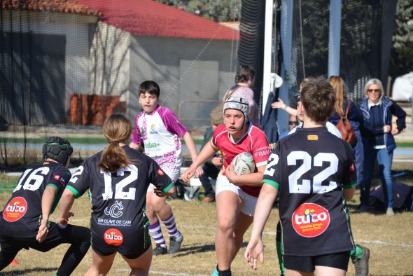 Ixeya Moreno abandera Teruel en  el Campeonato de España cadete de Rugby