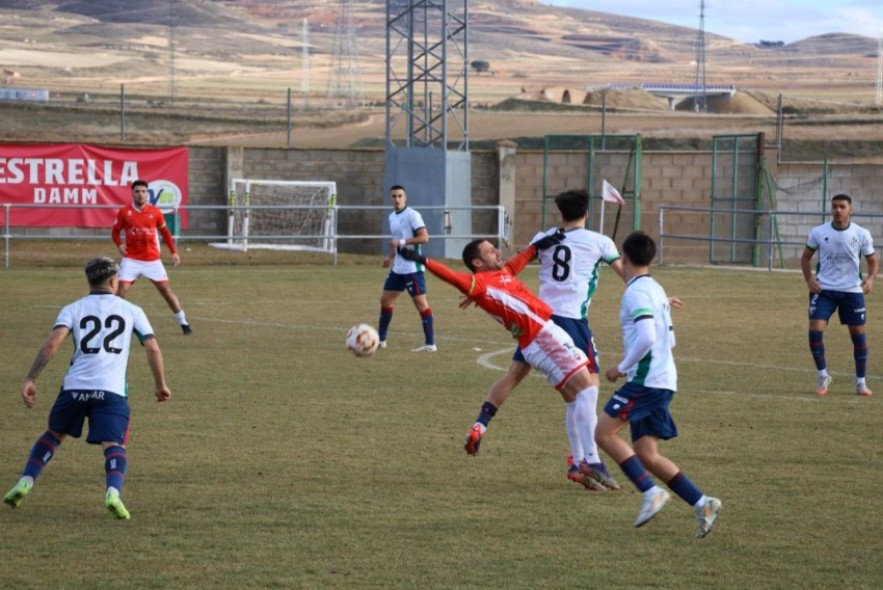 El Calamocha mereció un triunfo que se le escurrió entre los dedos (2-2)