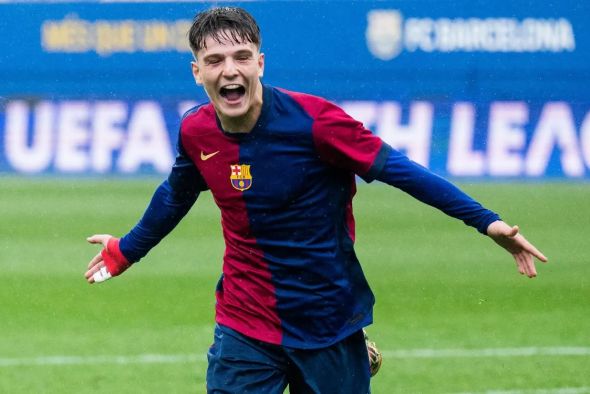 Juan Hernández anota el penalti que clasifica al Barça a los octavos de la Youth League