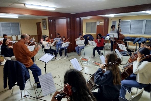 Arcos de Teruel estrena una sinfonía inspirada en los Amantes de Teruel