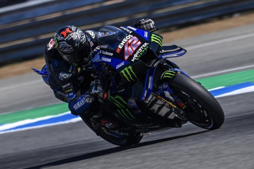 Álex Rins busca su “vuelta rápida” en una Yamaha en la que ve mejoras