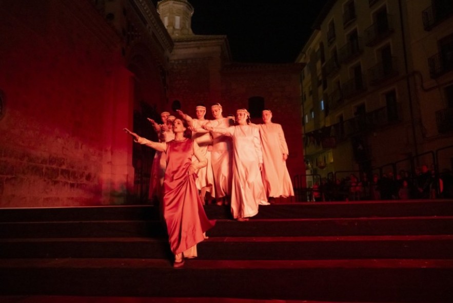 Las Bodas de Isabel de Segura arrancan con la escena 'Las mujeres deshabitadas' y la Procesión de las Ánimas