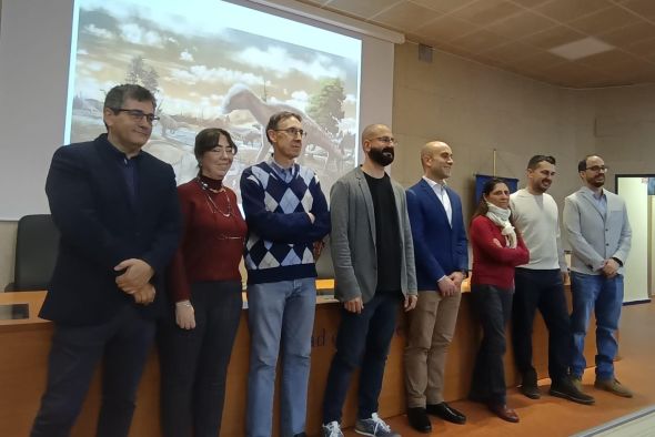 Josué García defiende su tesis sobre ornitópodos en la Universidad Complutense