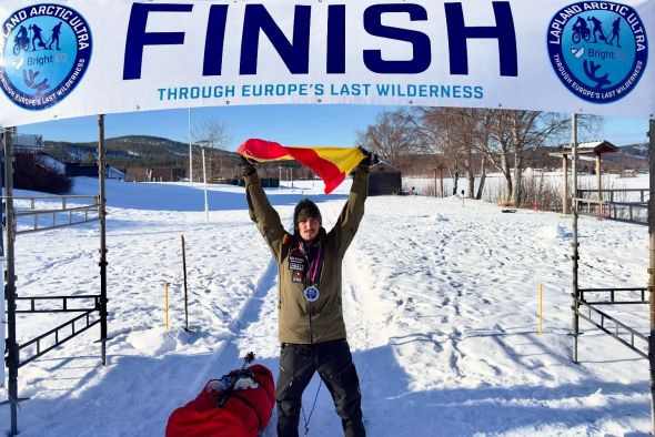 Juancar Gimeno, a lo más alto del podio en el reto extremo Lapland Arctic Ultra