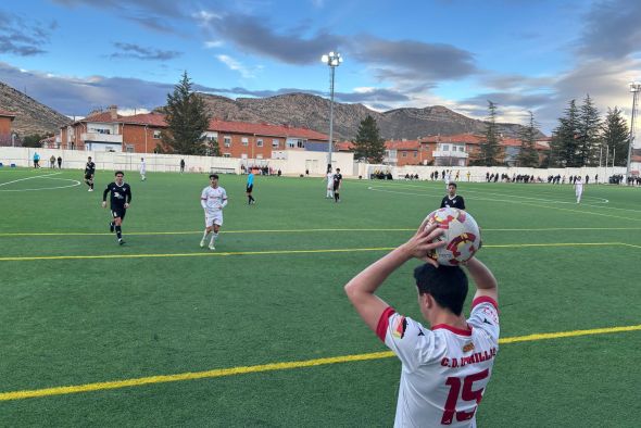 El derbi minero se salda con empate sin goles entre Utrillas y Andorra (0-0)