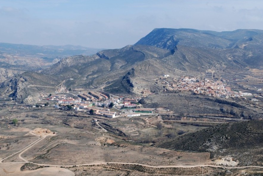 El cuartel de la Guardia Civil en Ariño cierra definitivamente tras la pérdida de agentes  en la provincia