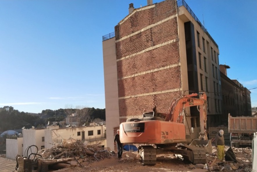 El Ayuntamiento de Teruel ha invertido más de un millón de euros en el desescombro del edificio que colapsó en la calle San Francisco