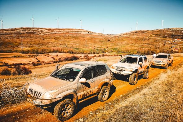 Cerca de 200 vehículos todo terreno en la Concentración 4x4 de Calamocha