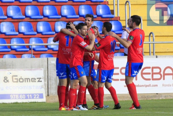 El CD Teruel busca un goleador para completar la plantilla