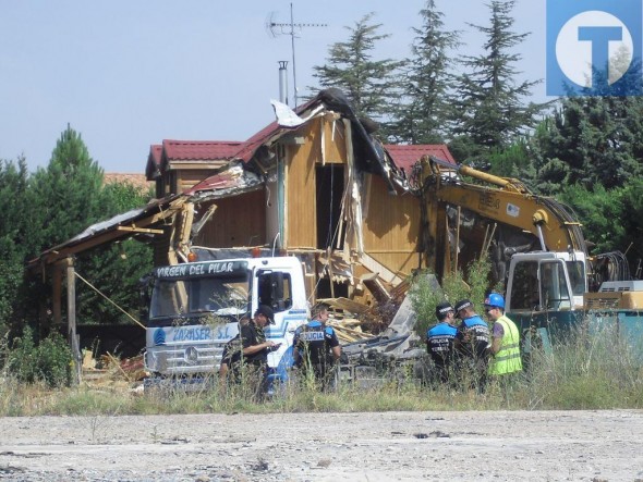 Demolida la vivienda ilegal de Castralvo que había sido denunciada por un vecino