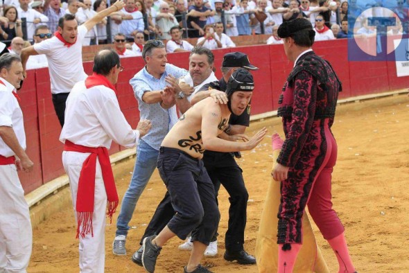 Peter Jenssen, activista antitaurino: “Quizá vaya a la cárcel, pero seguiré luchando hasta la abolición del toreo”