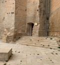 Retiran la placa de la inauguración de Ábalos de la torre gótica de Alcañiz