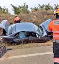 Accidente en la A 226, en el término municipal de Calanda, al salirse un coche de la vía