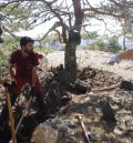 Aparecen los primeros restos humanos en las exhumaciones de una trinchera de la Guerra Civil en Griegos