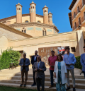 Los ganadores del Certamen de Poesía Amantes de Teruel reciben sus premios en el Mausoleo