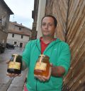 Jesús Redón, productor de miel en Fuen del Cepo: “Eso de que se ayuda al emprendedor de los pueblos se queda en las palabras”