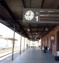 Los trenes de la línea de Teruel sufren retrasos de hasta una hora en su conexión con Valencia por un incendio en la estación de Massalfassar