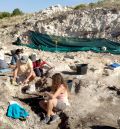 Fósiles de jirafas, hienas, caballos, gacelas y antílopes afloran en la actual campaña de excavación del yacimiento La Gloria 4 de Teruel