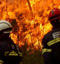 El incendio de Castellón sigue en situación crítica y pendiente del viento