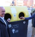 Reciclar los envases de bebidas en la ciudad de Teruel ahora tiene premio